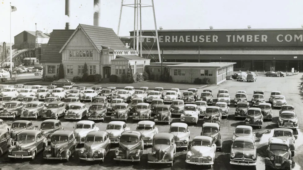 Opened in 1915, Everett Mill B in Washington became the nation’s first all-electric sawmill.