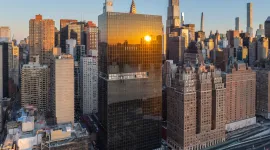 685 First Avenue is an exclusive high-rise apartment tower located in the Murray Hill neighborhood of Manhattan.