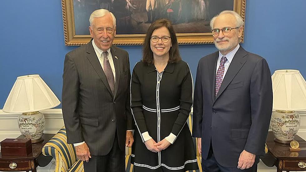 Nareit meets with House Majority Leader Steny Hoyer
